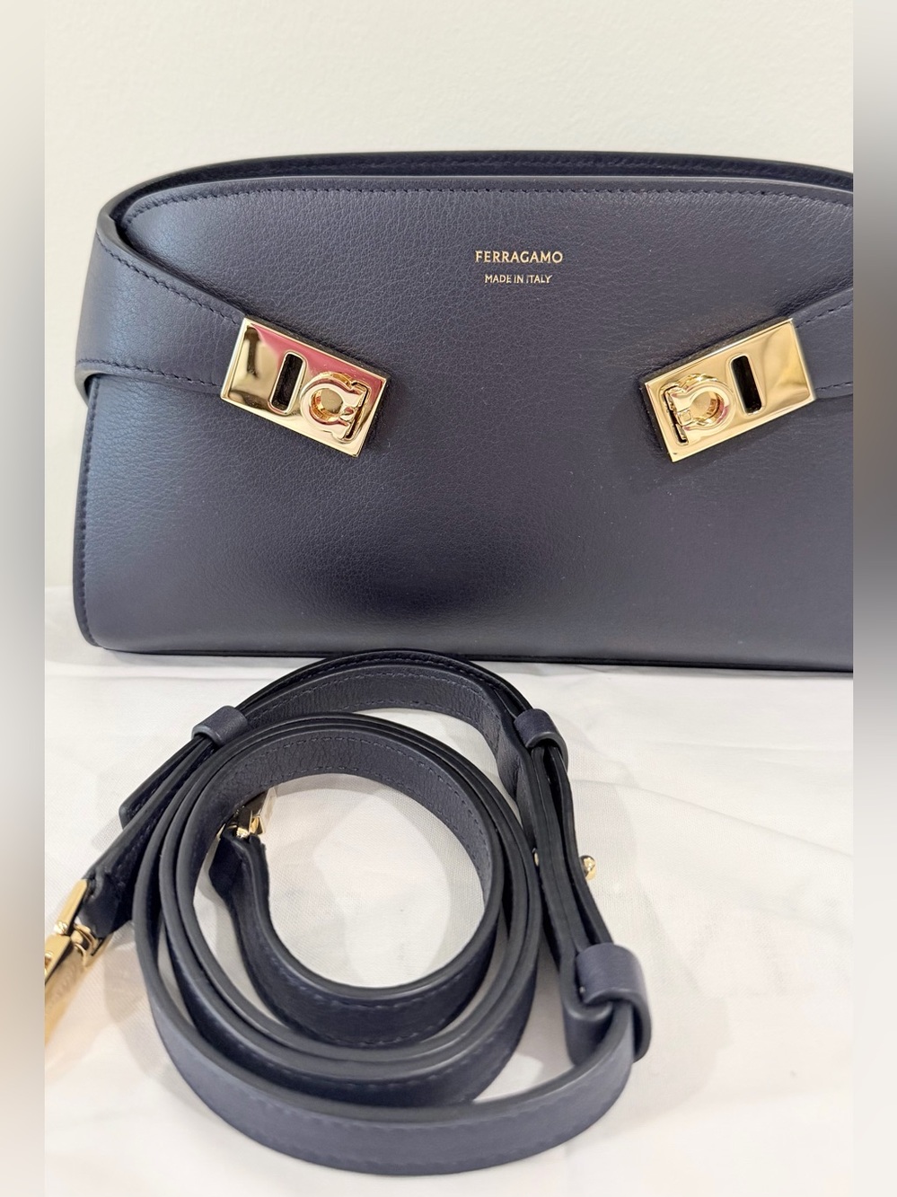 Ferragamo Hug Crossbody Bag Midnite Blue - Picture 2 of 4